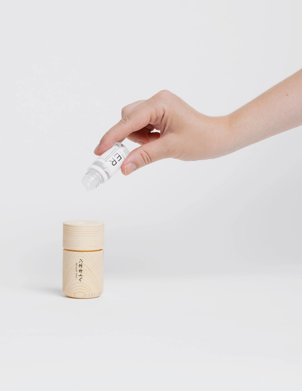 Small Drop Diffuser – Bærbar Diffuser i Finsk Furu